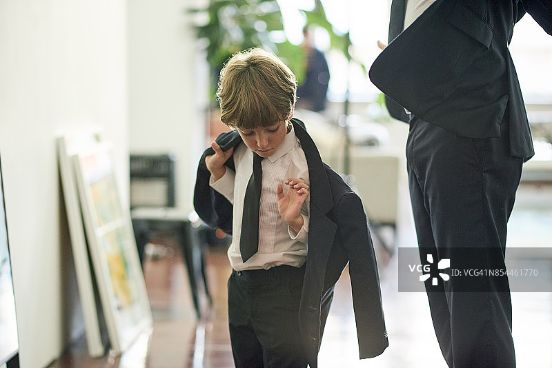 有型的小男孩图片素材