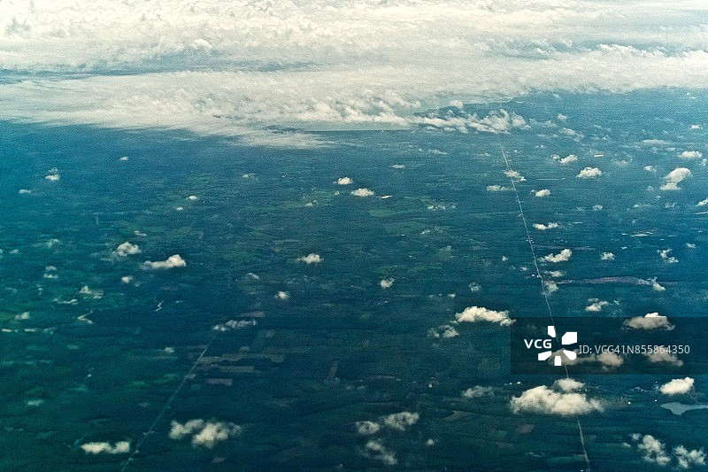 泰国巴真府白昼飞机航拍稻田图片素材