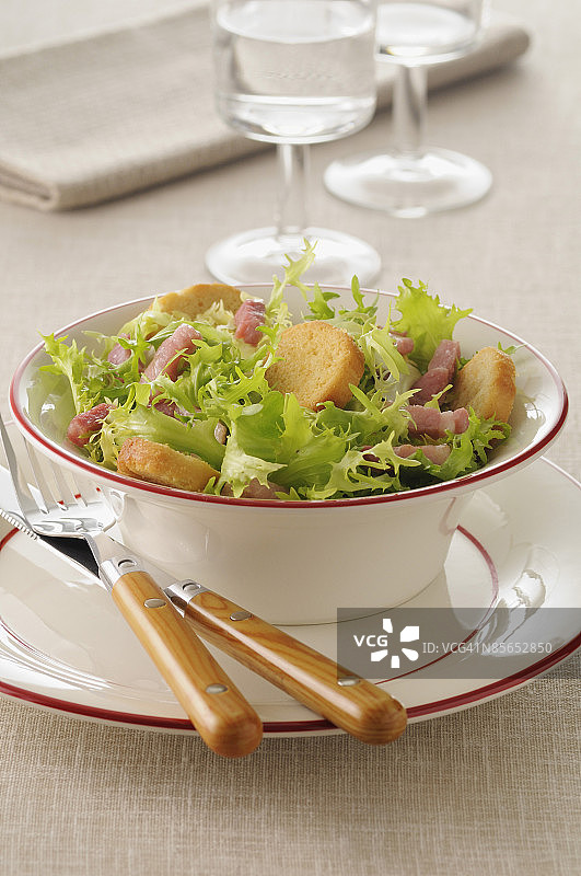 菊苣培根沙拉图片素材