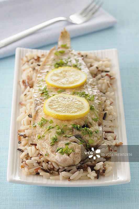 柠檬米饭鱼图片素材