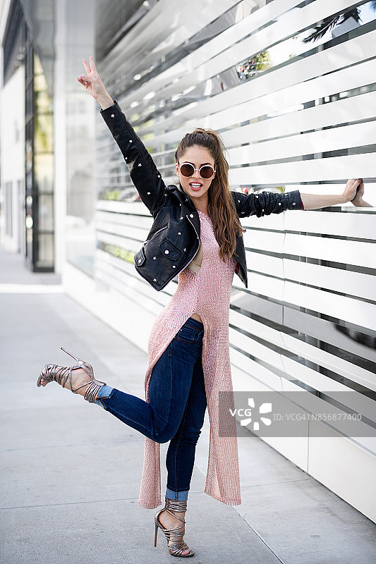 现代女性图片素材