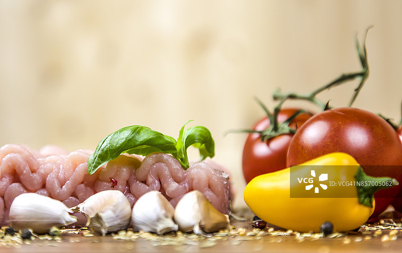 新鲜蔬菜火鸡肉末图片素材