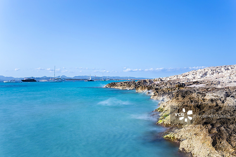 西班牙巴利阿里群岛福门特拉岛海滩日落美景图片素材