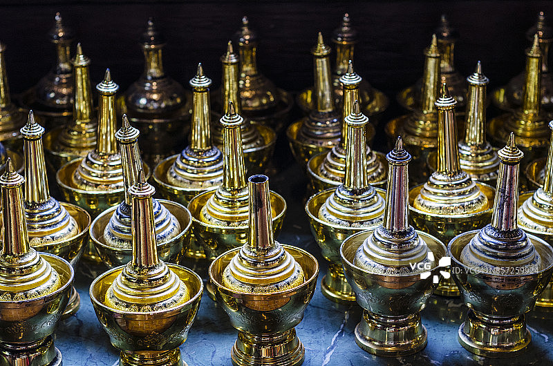 佛教圣水容器图片素材