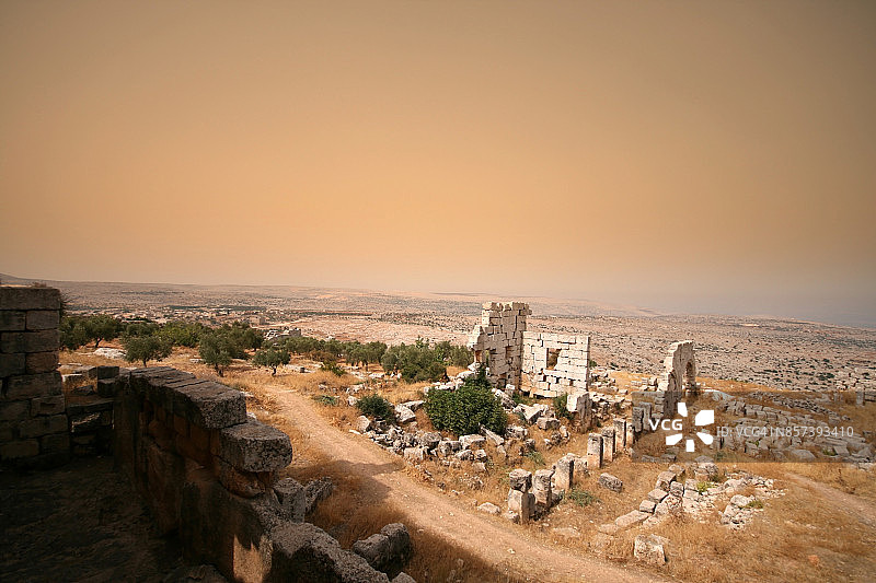 叙利亚圣西蒙遗址上的沙尘暴图片素材