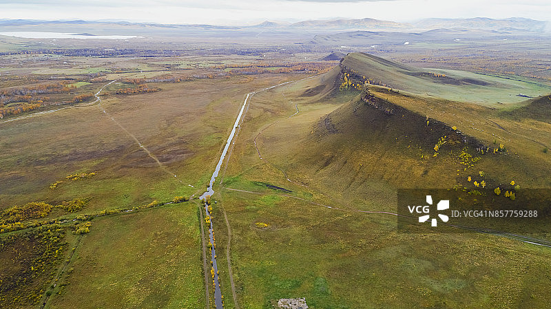 俄罗斯哈卡斯共和国桑杜基山脉图片素材