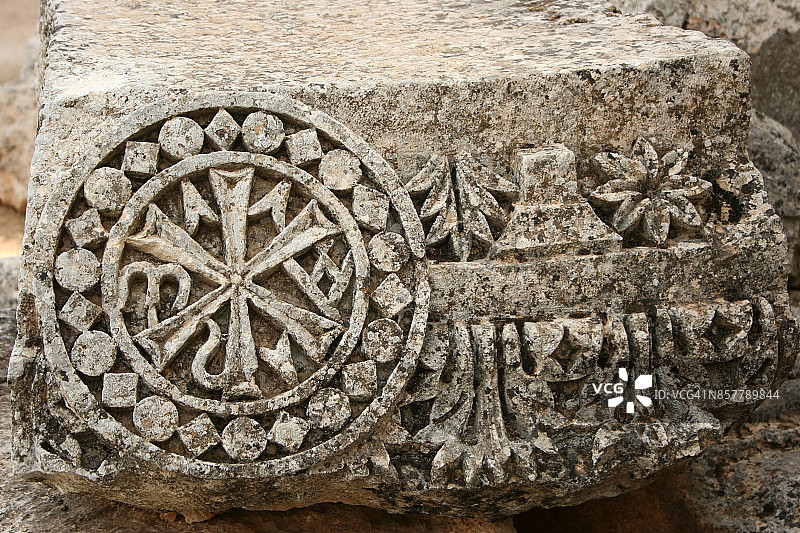 叙利亚拜占庭石雕上的基督教符号图片素材