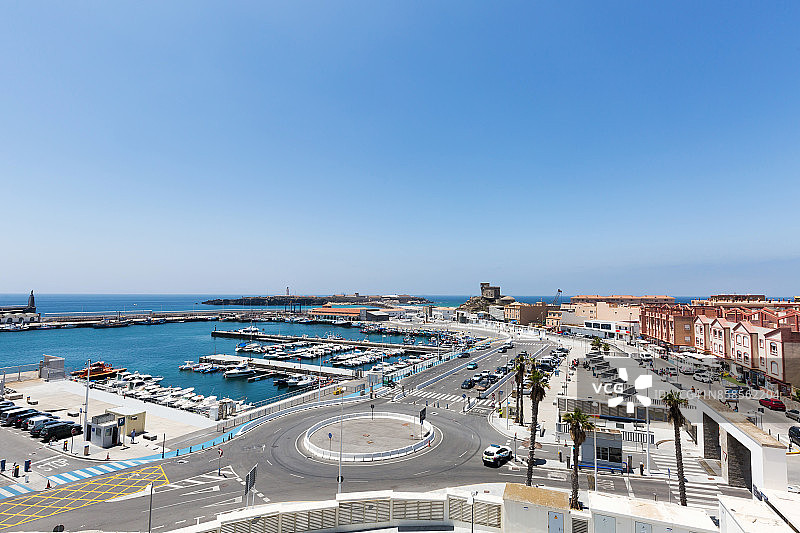 塔里法港口、灯塔与圣卡塔利娜城堡图片素材