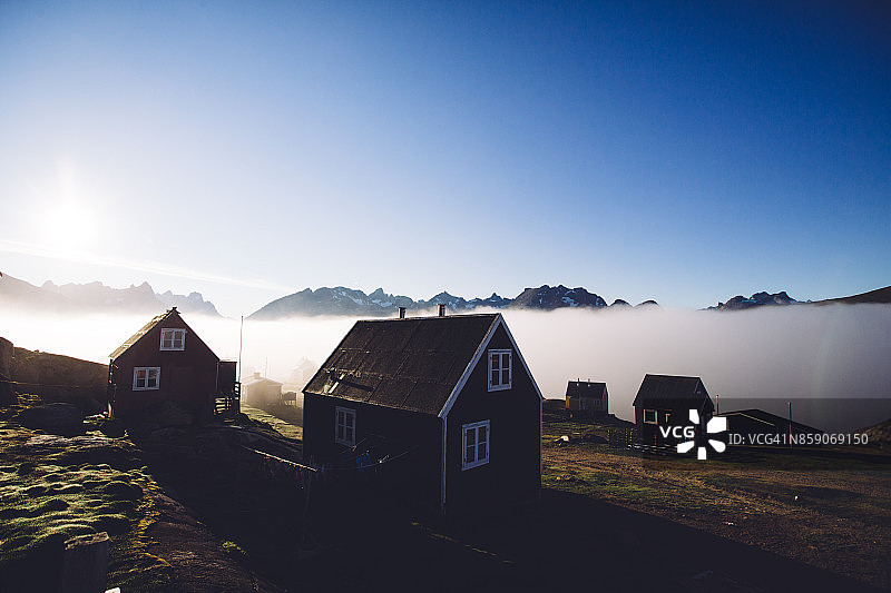 塔西乌萨克-塔瑟米特峡湾的雾图片素材
