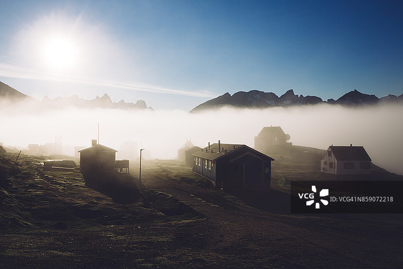 塔西乌萨克-塔瑟米特峡湾的雾图片素材