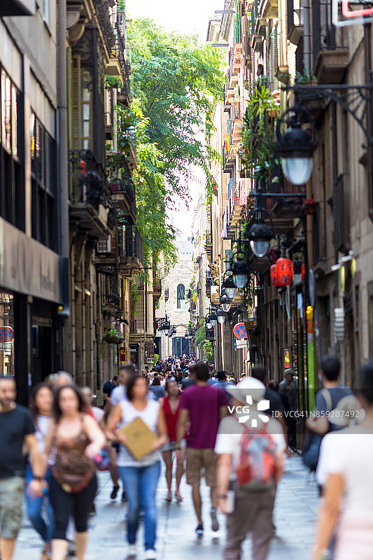 巴塞罗那兰布拉斯大街，加泰罗尼亚广场附近，西班牙。巴塞罗那恐怖袭击的后果图片素材