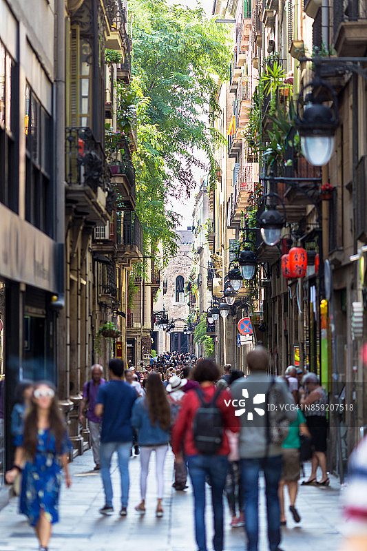 巴塞罗那兰布拉斯大街，加泰罗尼亚广场附近，西班牙。巴塞罗那恐怖袭击的后果图片素材