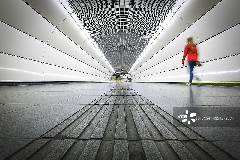 地下通道图片素材