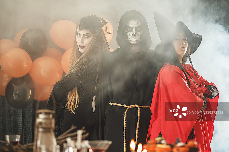 危险组合图片素材