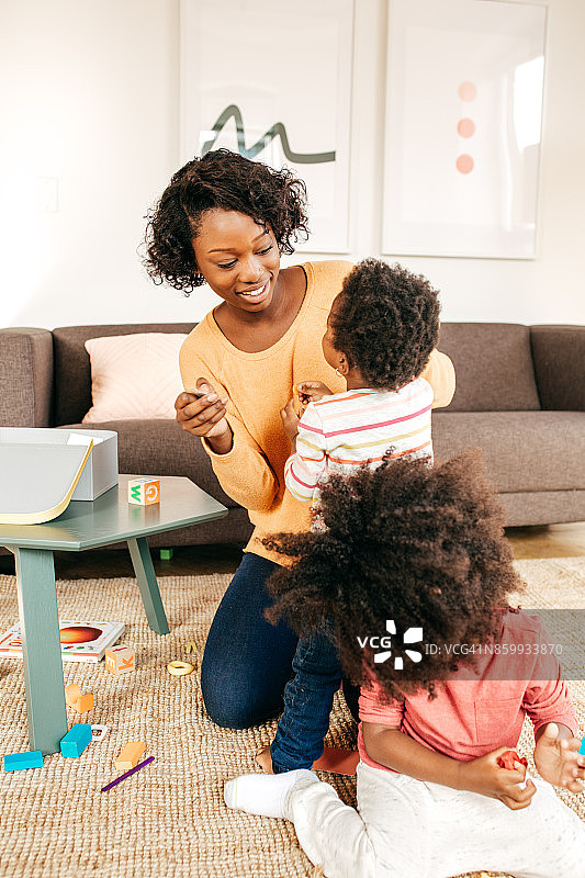 幼儿游戏日图片素材