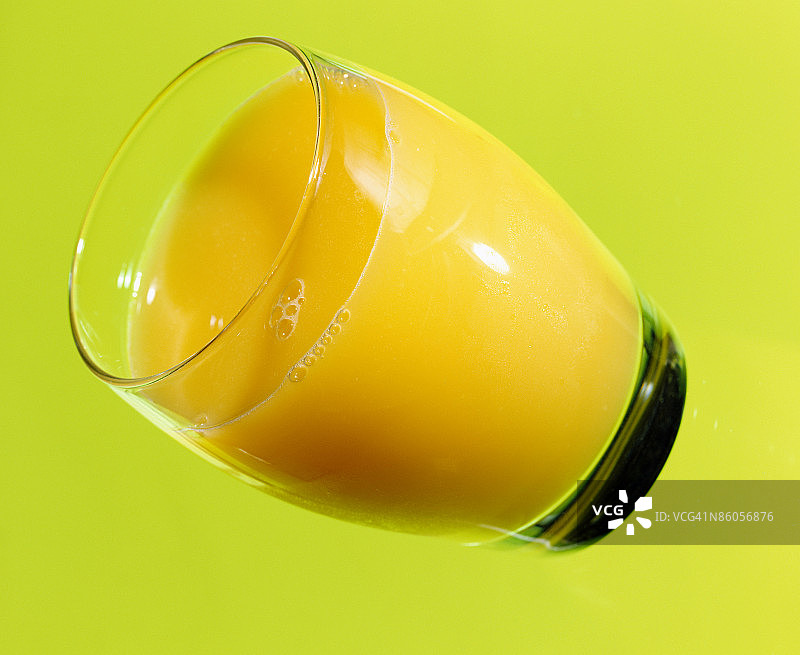 一杯橙汁图片素材