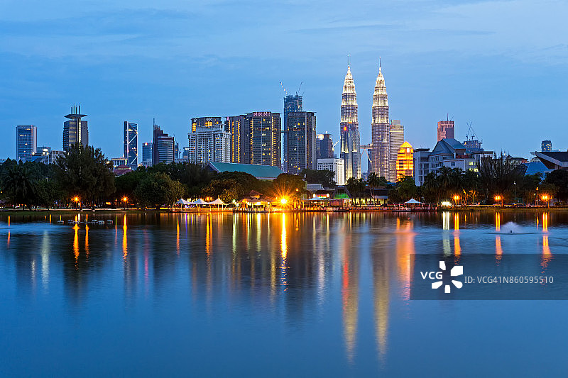 马来西亚吉隆坡天际线在武廷公园图片素材