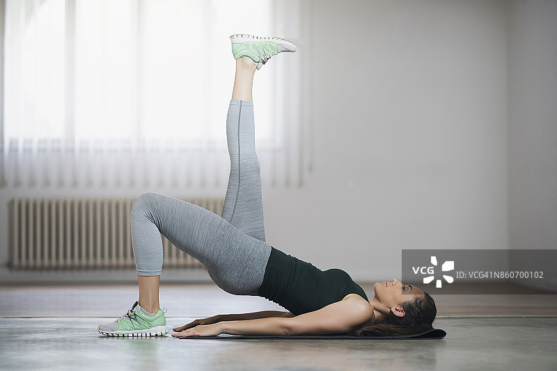 保持身材图片素材