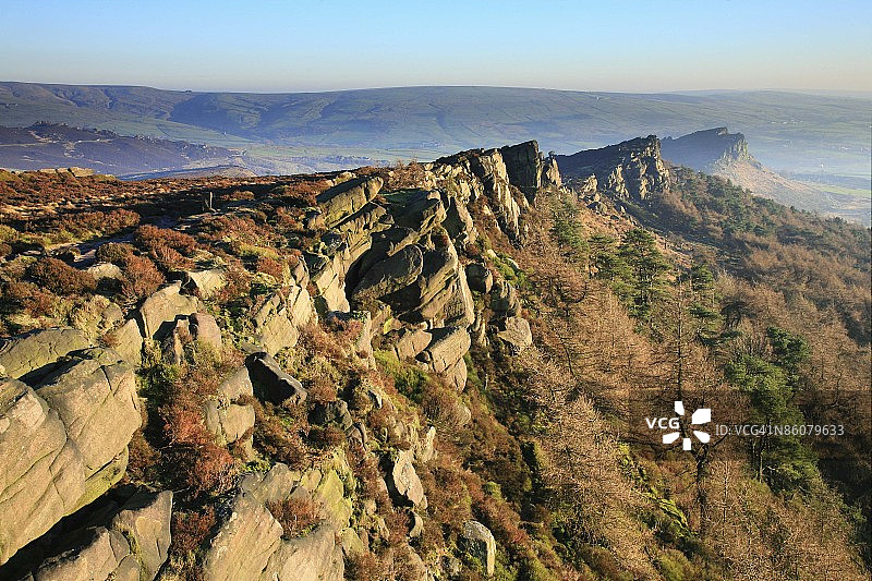 英格兰的罗奇斯岩石区图片素材