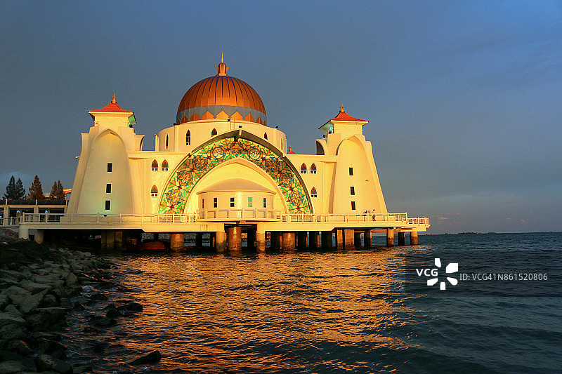 马六甲海峡清真寺，马六甲，马来西亚图片素材