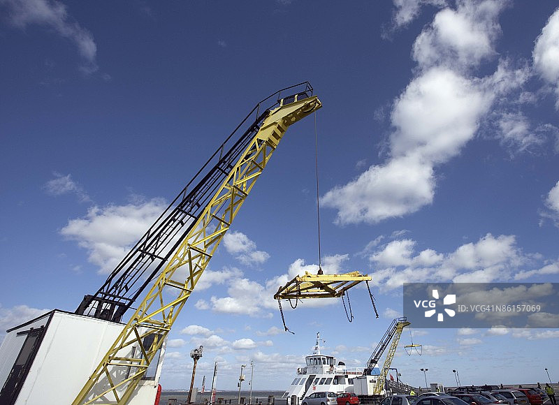 港口的起重机图片素材