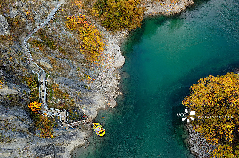 新西兰南岛秋季卡瓦劳河图片素材