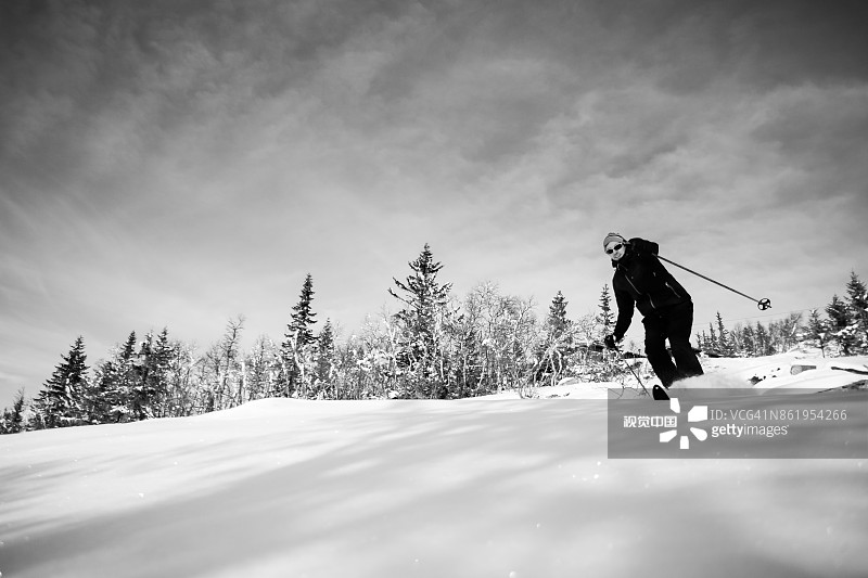 女子越野滑雪图片素材