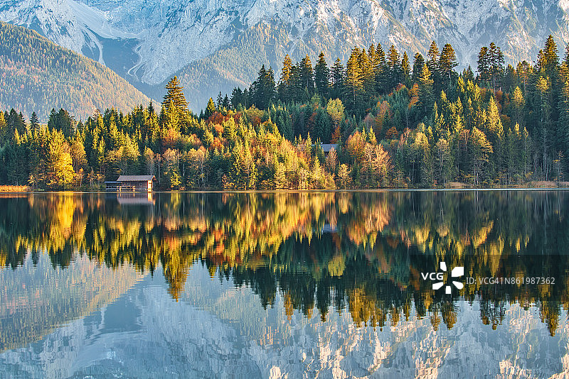 德国上巴伐利亚的秋天景色图片素材