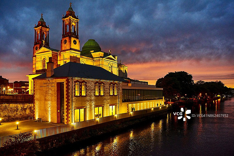 爱尔兰阿斯隆的香侬河图片素材