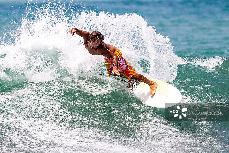 加勒比海冲浪图片素材