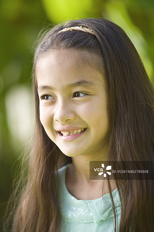 身穿休闲装的夏威夷波利尼西亚儿童图片素材