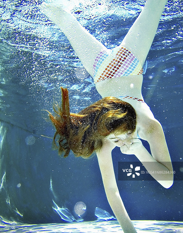 水下女孩图片素材