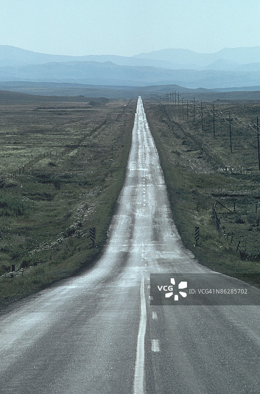 空无一人的道路图片素材