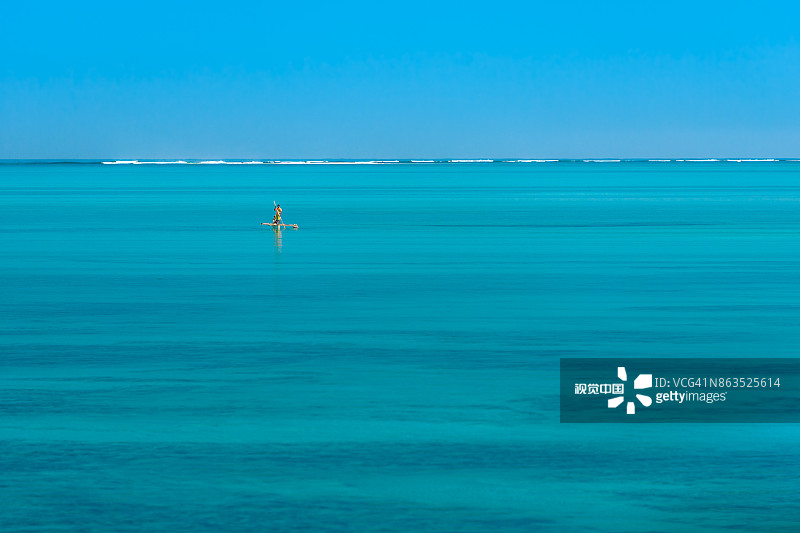 马达加斯加渔民捕鱼场景图片素材