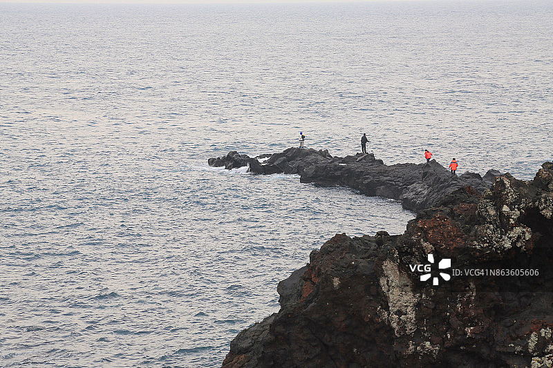 在公海钓鱼图片素材