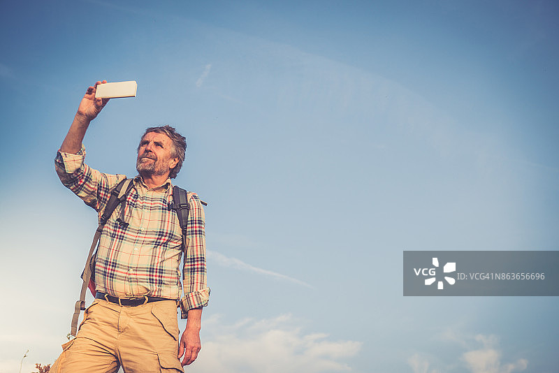 资深登山者图片素材