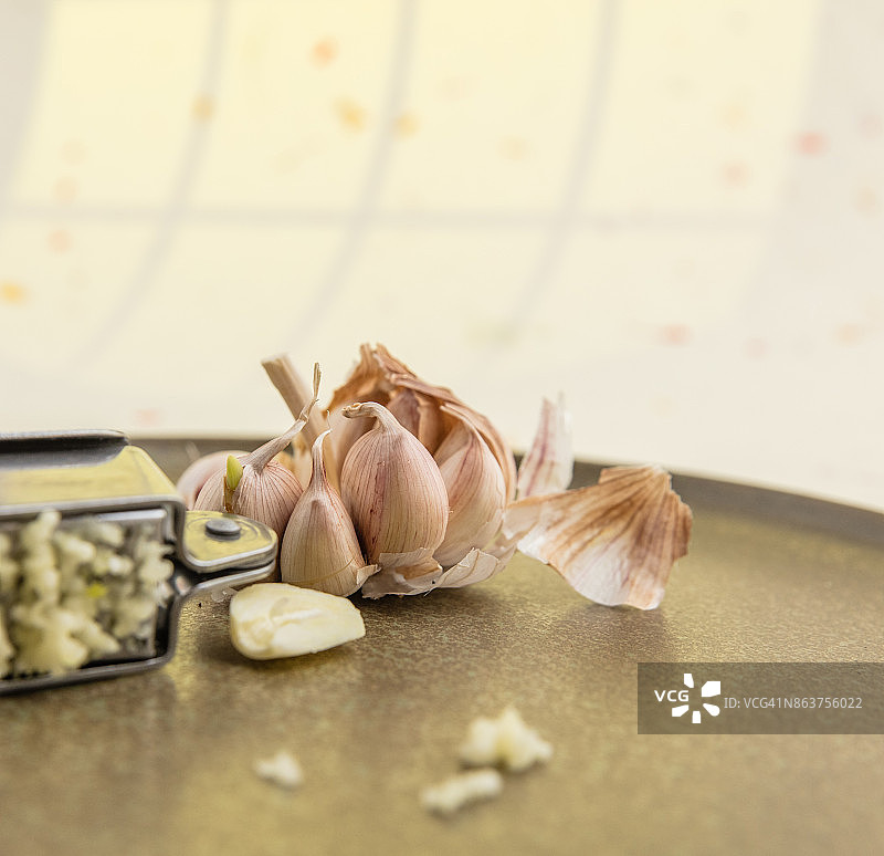 蒜泥与压蒜器图片素材