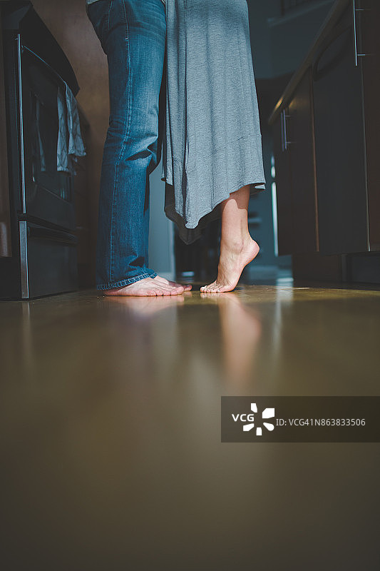 身高差异情侣图片素材