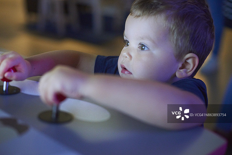 互动展示图片素材