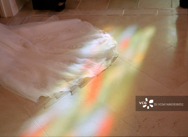 日本年轻夫妇冲绳婚礼图片素材