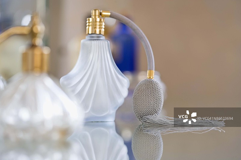 香水瓶图片素材