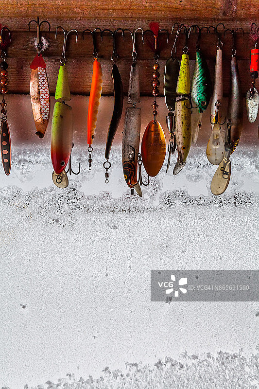 各种不同的渔钩和鱼饵图片素材