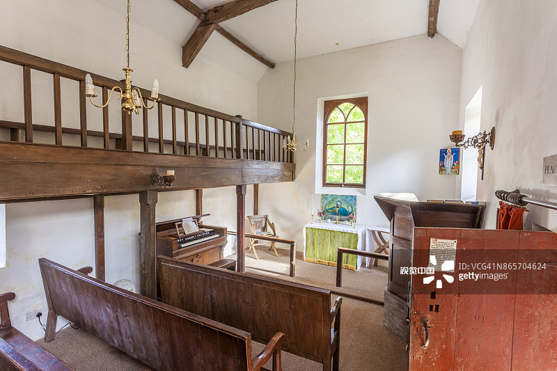 英国威尔士波伊斯郡布雷肯比肯斯的小教堂图片素材