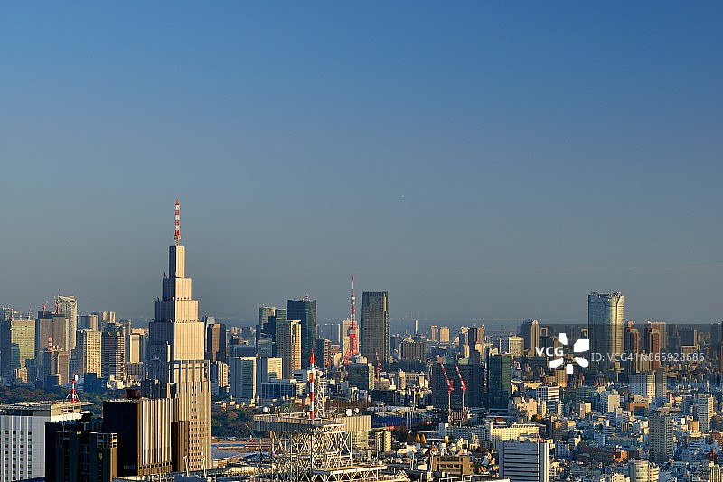 从新宿眺望东京景色图片素材