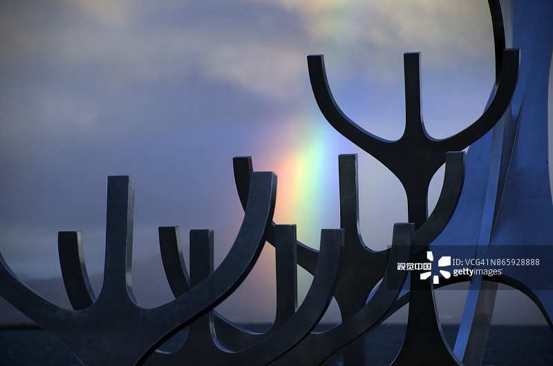 太阳航海者与彩虹图片素材