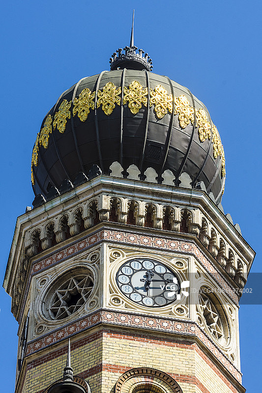 匈牙利布达佩斯烟草街犹太教堂的塔楼图片素材