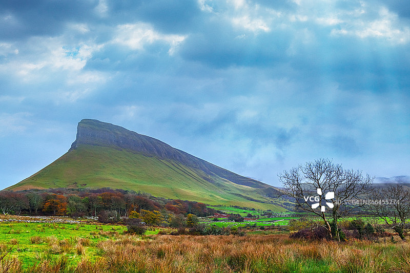 斯莱戈郡的本布尔本山，爱尔兰图片素材