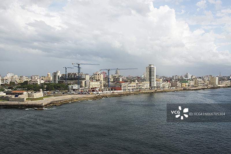 皇家军队城堡和哈瓦那旧城天际线图片素材