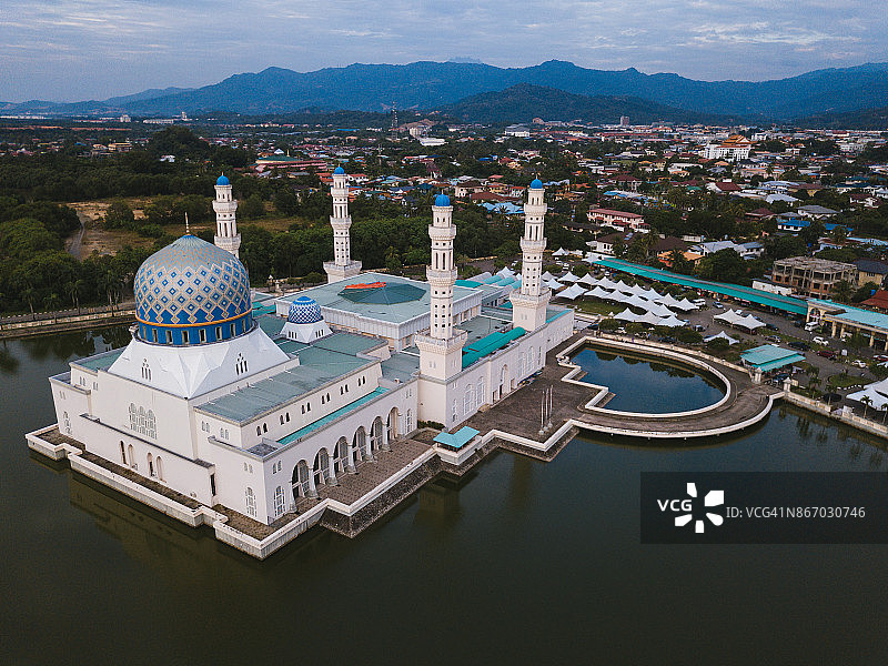 哥打京那巴鲁市清真寺，沙巴图片素材