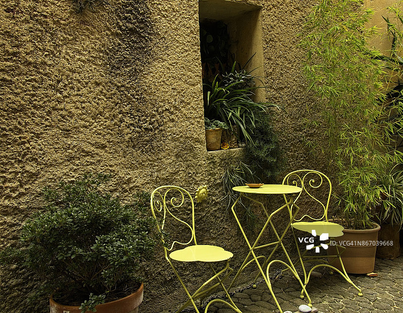 墙壁和桌子图片素材